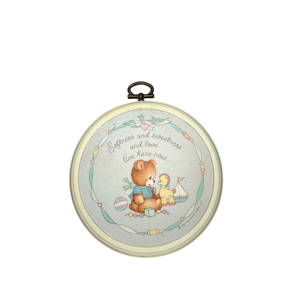 Vintage 1984 Hallmark Teddy Bear Nursery Wall Plaque Cream Pastel 4 inch Cottage
